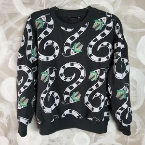 BEETLEJUICE Black Graphic SANDWORM Long Sleeve Sweatshirt Wmns Sz XS ComfyCore